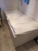 Juniorseng, Ikea slækt træk ud seng med 3 madrasser, b: 90 l: