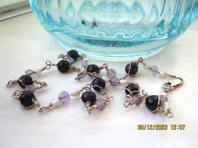 Halskæde, perler, 925, Smuk halskæde med perler af ametyst og ferskvandsperler -
sælges til en fast 
