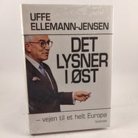 Det lysner i øst -, Uffe Ellemann-Jensen