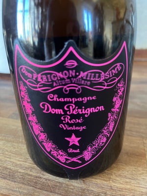 Vin og spiritus, Champagne,   Har 1-2 stk Dom perignon luminius ( med lys ) Rose 2009 kan afhentes i