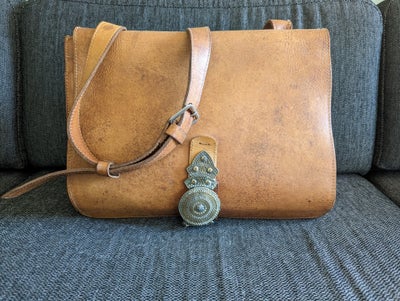 Skuldertaske, Vintage boho, Boho / vintage inspireret skuldertaske/mappe med lommer i kernelæder og 