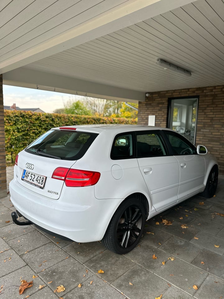 Audi A3, 2,0 TDi 140 Ambiente Sportback, Diesel