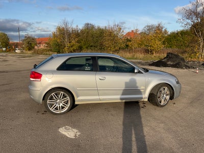 Audi A3, 3,2 Ambition quattro DSG, Benzin, 4x4, aut. 2004, km 226000, klimaanlæg, ABS, airbag, 3-dør