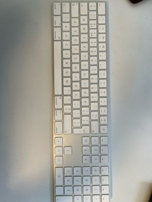 Tastatur, trådløs, Apple, Apple keyboard that is almost new - I got a keyboard from work so selling 