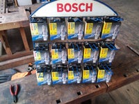 Bosch reol tændrør, Bosch reol,med ca 30 pakker super + rør