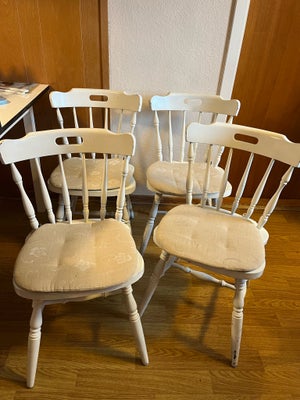 Køkkenstol, Træ, 4 stole som er malet et par gange og igen trænger til en gang maling - kan afhentes
