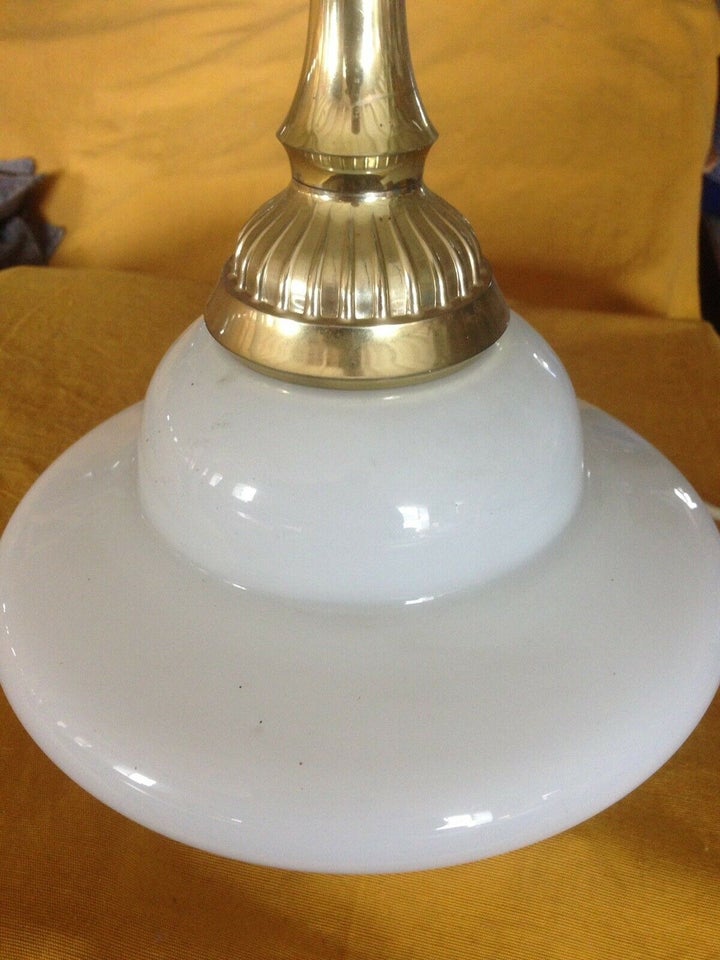 Anden arkitekt, Retro lampe hvid opalglas, andet