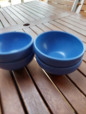 Keramik, Skåle, Höganäs, 4 stk. Blå skåle fra högenäs 
Den ene med et lille skår i bunden.
Diameter 