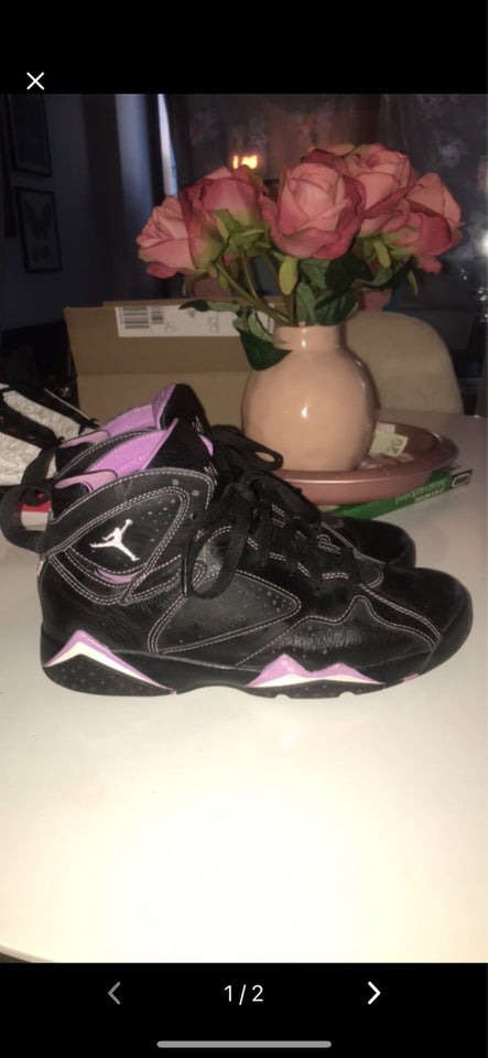 Sneakers, Air Jordan 7 , str. 40