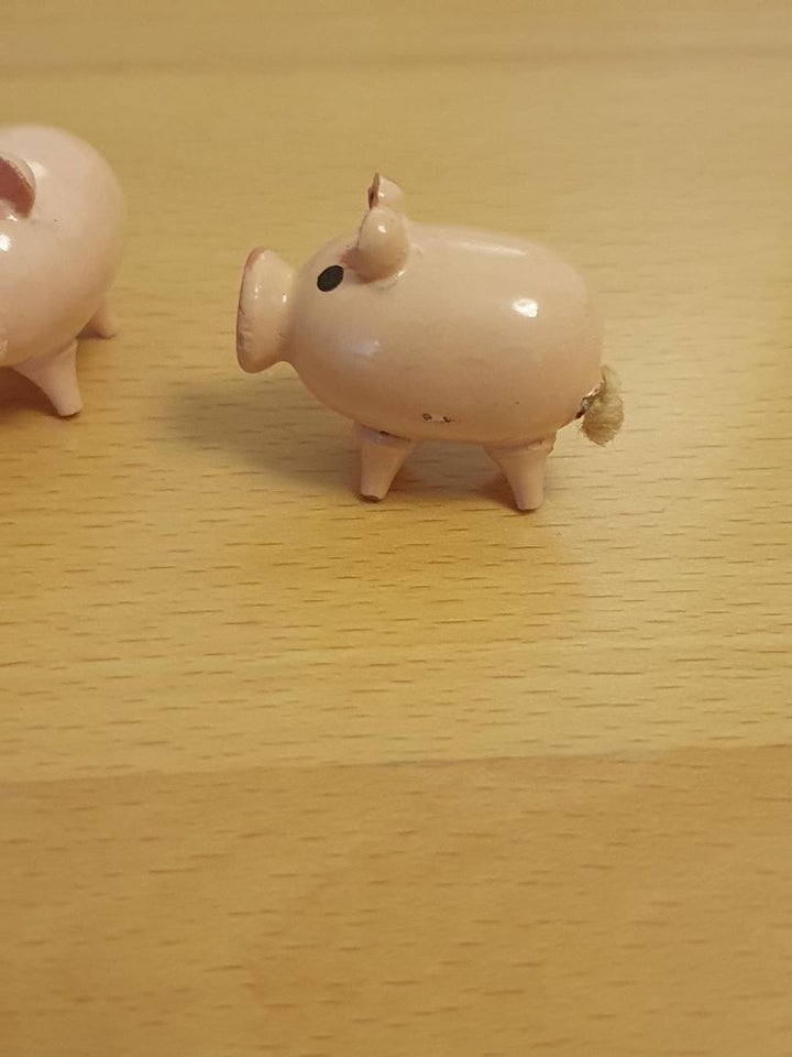 Træfigurer, 2 mini gris