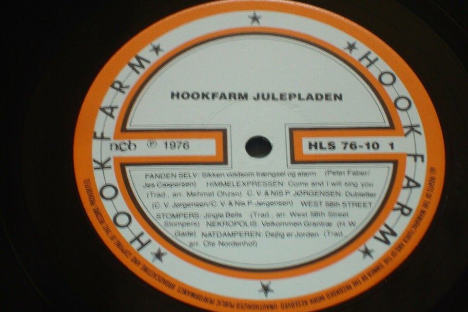 LP, Hookfarm Julepladen, Pop