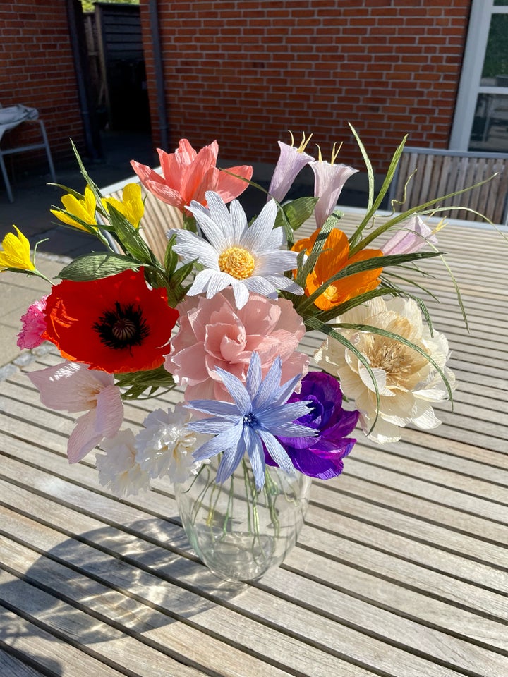 Håndlavede papirblomster