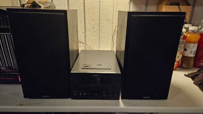 Microanlæg , Yamaha, CRX 330, God, Fint minianlæg med god lyd CD og USB.
2 stk. ARGON højtalere på 1