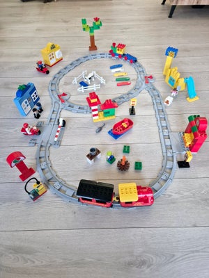 Lego Duplo, App/Bluetooth tog- Danmark rundt, Se også mine andre annoncer med duplo sæt. 

OBS: Jeg 