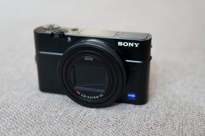 Sony, Sony RX100 VII / M7, 20.1 megapixels, 4 x optisk zoom, Perfekt, Sony RX100 VII (mark 7). 
Stan