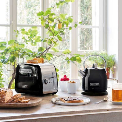 KitchenAid Classic toaster, KitchenAid, Helt ny og i uåbnet kasse

Normalprisen: 950