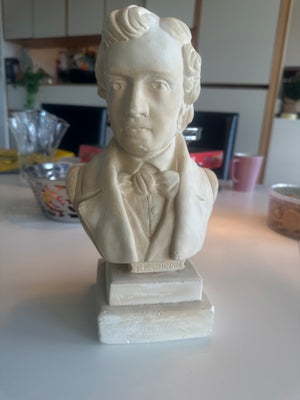 Burst af Chaopin, Buste af komponisten Chopin i gips.
Højde 28 cm