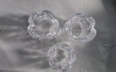 Glas, Fyrfadsstage, Holmegaard, Lotus fyrfadsstager i klart glas fra Holmegaard
Kr 50/stk udvendig m