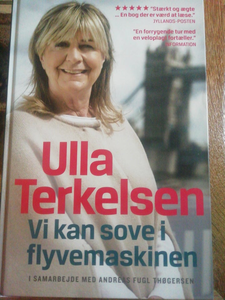 Vi kan sove i flyvemaskinen, Ulla Therkildsen, emne: