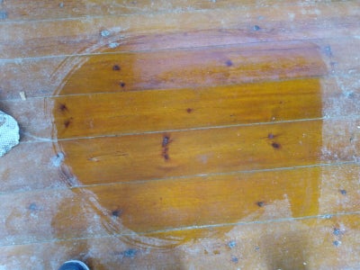 Planke, Træ, massiv, Gamle lakerede gulvbrædder, 14 cm bredde
Ca 18 m2., pris pr m2
Kom med et bud 