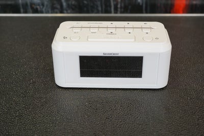 Vækkeur, Silvercrest 800 B1 vækkeur, Vækkeur/ clockradio fra Silvercrest - model SWRK 800 B1
Det er 