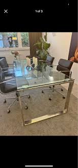 Spisebord, Glas, ILVA, b: 90 l: 198, Glas spisebord fra Ilva i solid kvalitet
1.000 kr.

Glasbordet 