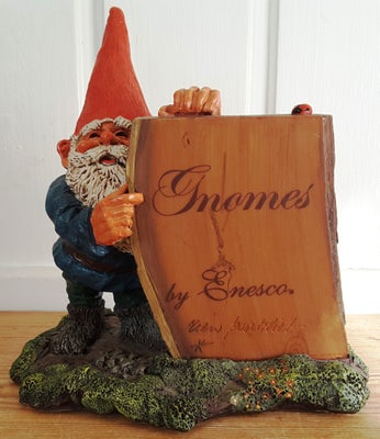 gnomes, nisser, rien poortvliet, Moses # 328146
Skiltemager

”Gnomer er meget sociale, 
og Moses har
