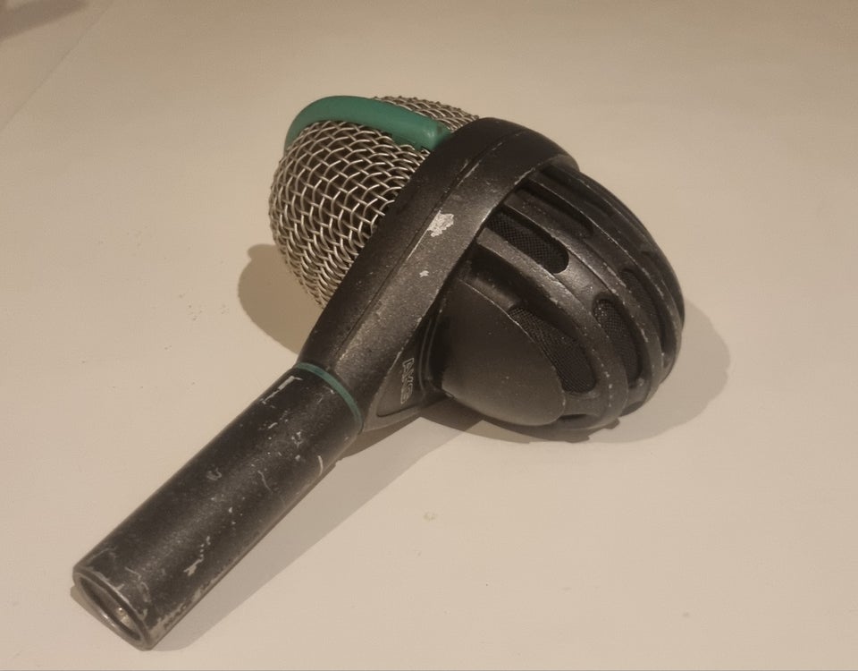 Storetromme mikrofon, AKG 112