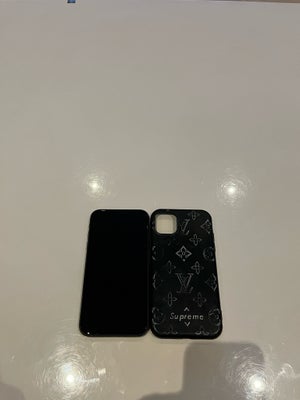 iPhone 11, 64 GB, sort, FLOT iphone 11 64gb i sort farve sælges. Telefonen er i Flot stand, 
Den fej