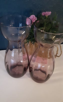 Vase, Hyacintglas, Holmegaard, 2 stk. Blomme/lilla farvede. Højde 18/19cm. Stk pris. 100kr.