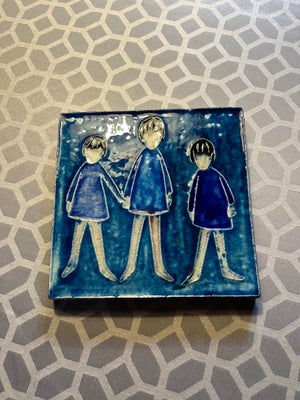 Keramik, Børnerelief, Ukendt, Fint glaseret børnerelief. 15x15 cm.
