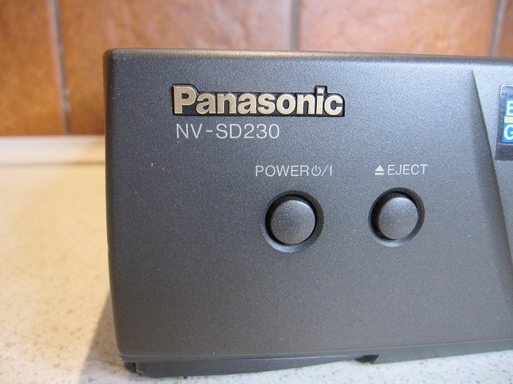 VHS videomaskine, Panasonic, NV-SD230