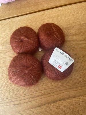 Garn, Silk kid mohair fra Hjertegarn., Ialt 100 gram. Rødbrun (farve 1333). 