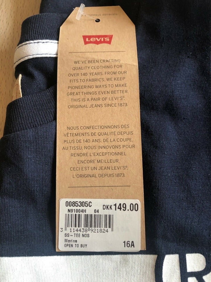 T-shirt, T-shirt, Levi’s