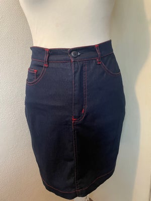 Mini, str. 34, Inwear,  Mørkeblå,  Mix,  Ubrugt, Kort let mørkeblå jeans nederdel med stretch  i str
