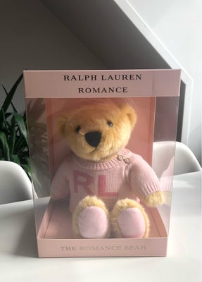 Bamse , Ralph lauren, Ralph Lauren - The Romance Bear 

Materiale: 80% akryl & 20% polyester 

Byd g
