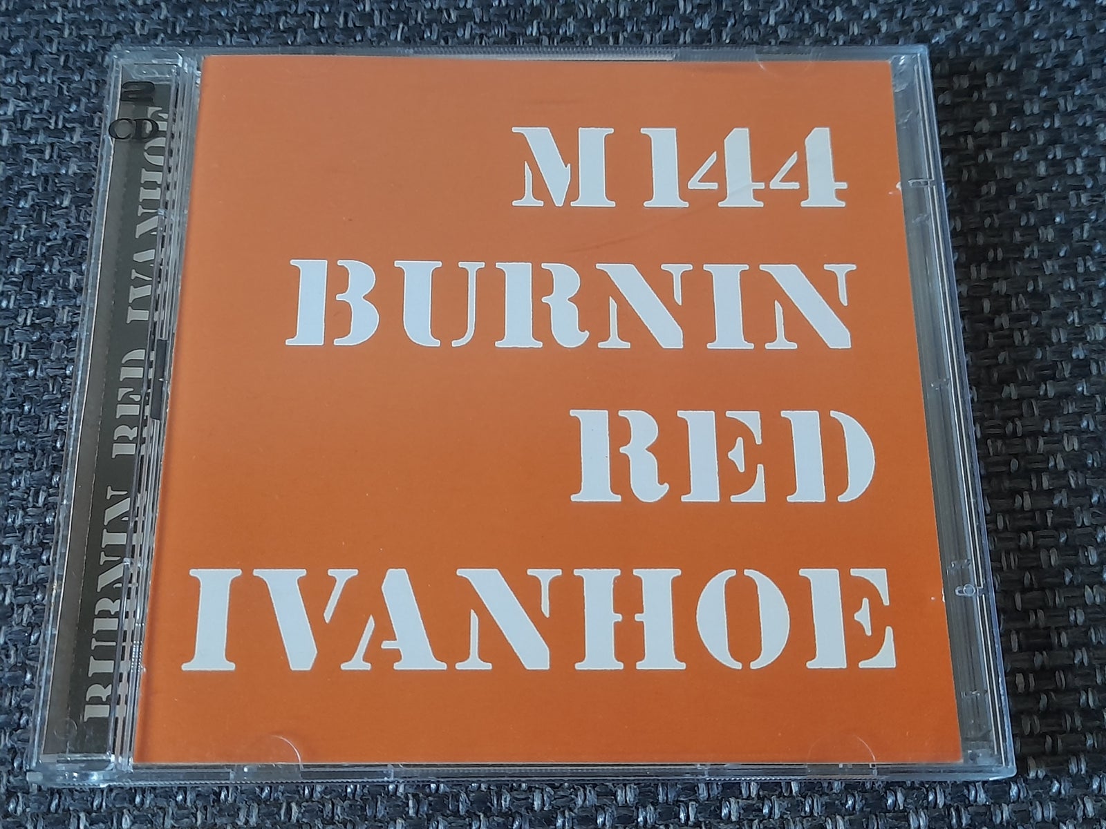 Burnin Red Ivanhoe - Topic 