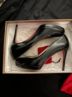 Christian Louboutin stiletter