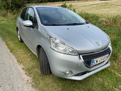 Peugeot 208, 1,2 VTi Access, Benzin, 2012, km 255000, sølvmetal, træk, nysynet, aircondition, ABS, a