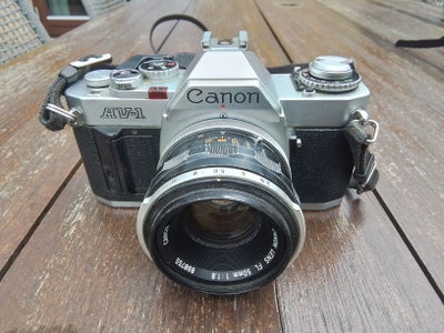 Canon, AV-1, spejlrefleks, God, Klassisk analogt SLR 35 mm kamera i sølv. Solidt og rent Canon 50mm 
