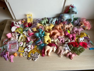 My Little Pony, SOLGT My little pony, Hasbro, SOLGT. 

En fin lille samling af ældre My little pony 