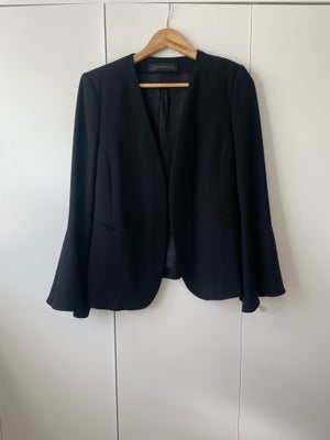 Blazer, str. 38, ZARA,  Sort,  Polyester,  Næsten som ny, Lækker blazer med smukke trompet-ærmer. Je