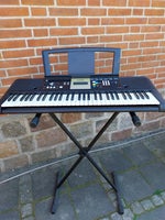 Keyboard, Yamaha YPT- 220