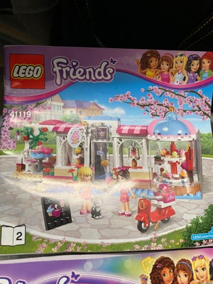 Lego Friends, Stor kasse med diverse Lego friends kasser har alle manualer alle klodser er i samlet 