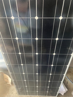 Solcelle, Hej jeg sælger 2 stk solpanel den er 100 W og den er monokristalin og de er ny kun 4 måner