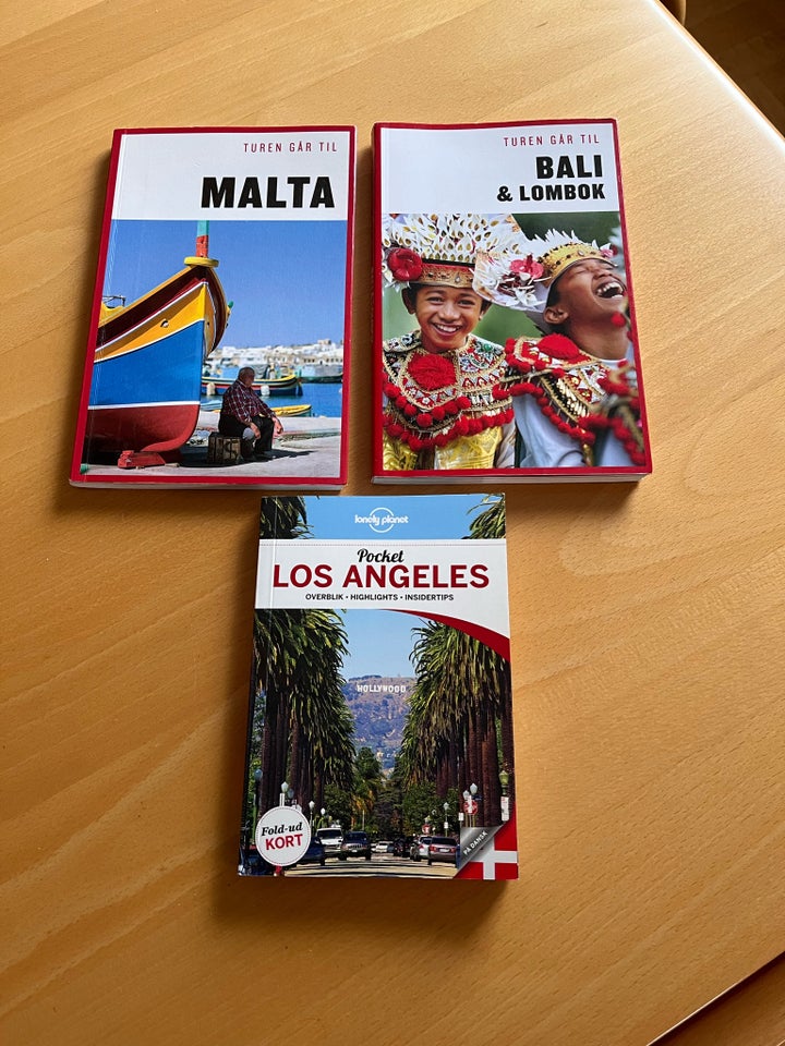 Turen går til Bali&lombok/Malta/Los Angeles, Politikens