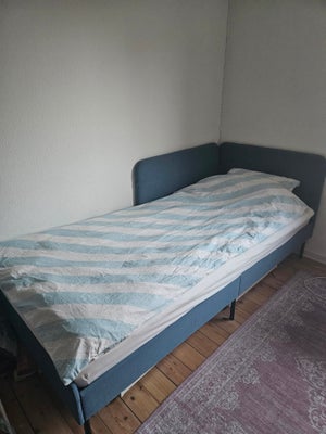 Sengeramme, Ikea, b: 90 l: 200, Rigtig fin seng uden madras, er kun et år gammel. Sidegærdet kan ogs