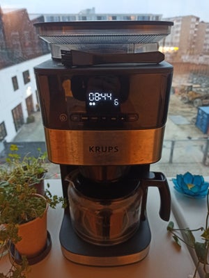 Kaffemaskine, Krups, Krups Grind Aroma kaffemaskinen (KM832810)

Brugt, virker godt
Original pris: 1