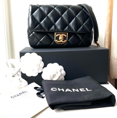 Crossbody, Chanel, lammeskind, Helt ny aldrig brugt Chanel mini flap taske (limited edition) sælges 