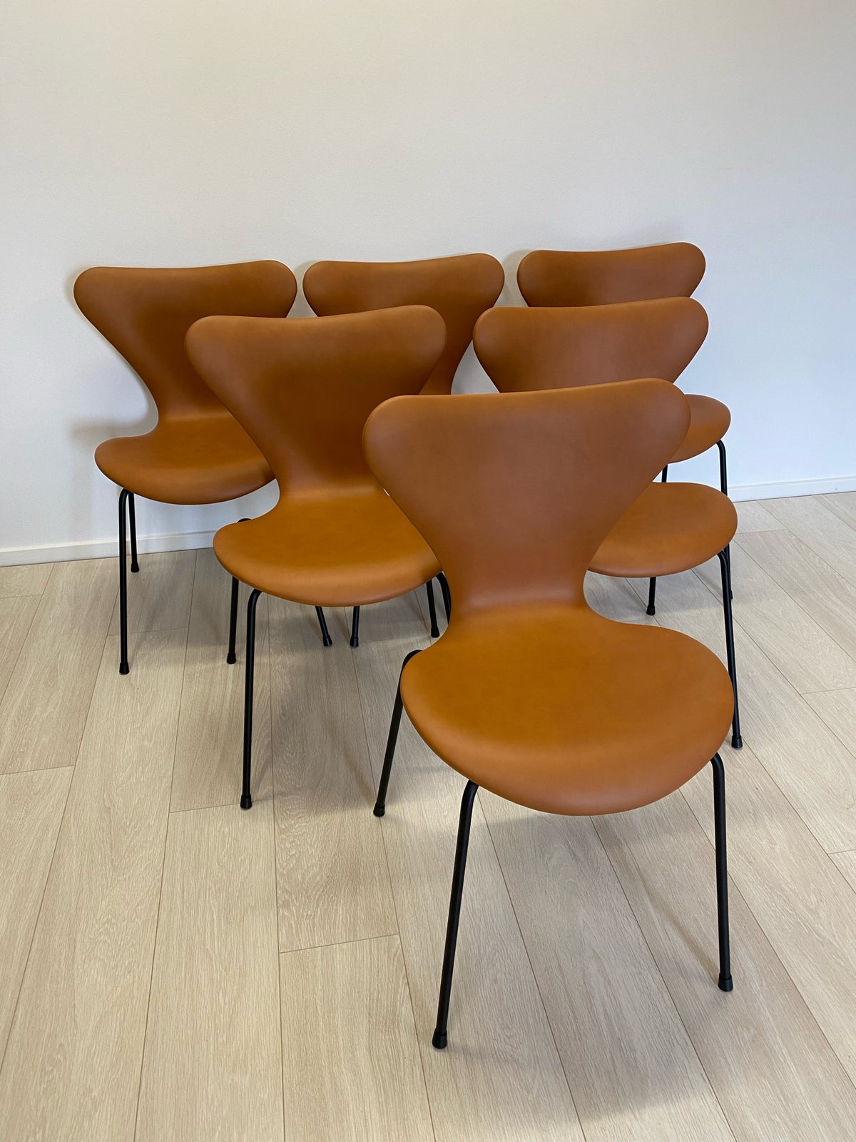 Arne Jacobsen, stol, 3107 syveren